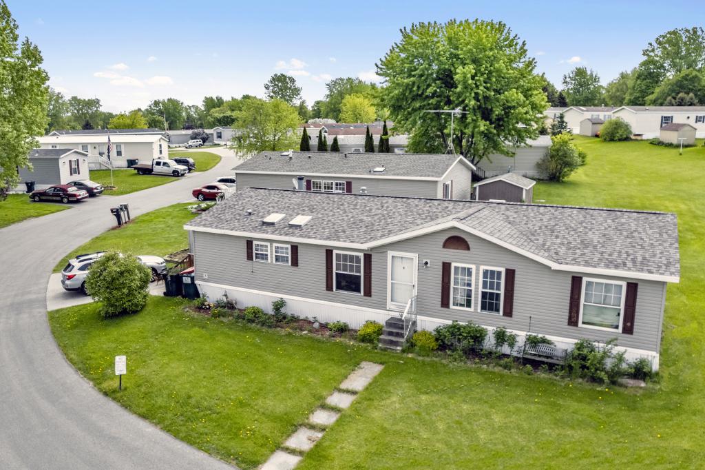 A photo of the Manor Hill Home