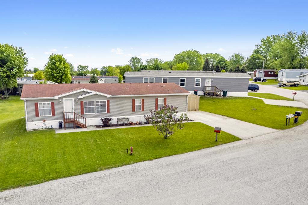 A photo of the Manor Hill Home