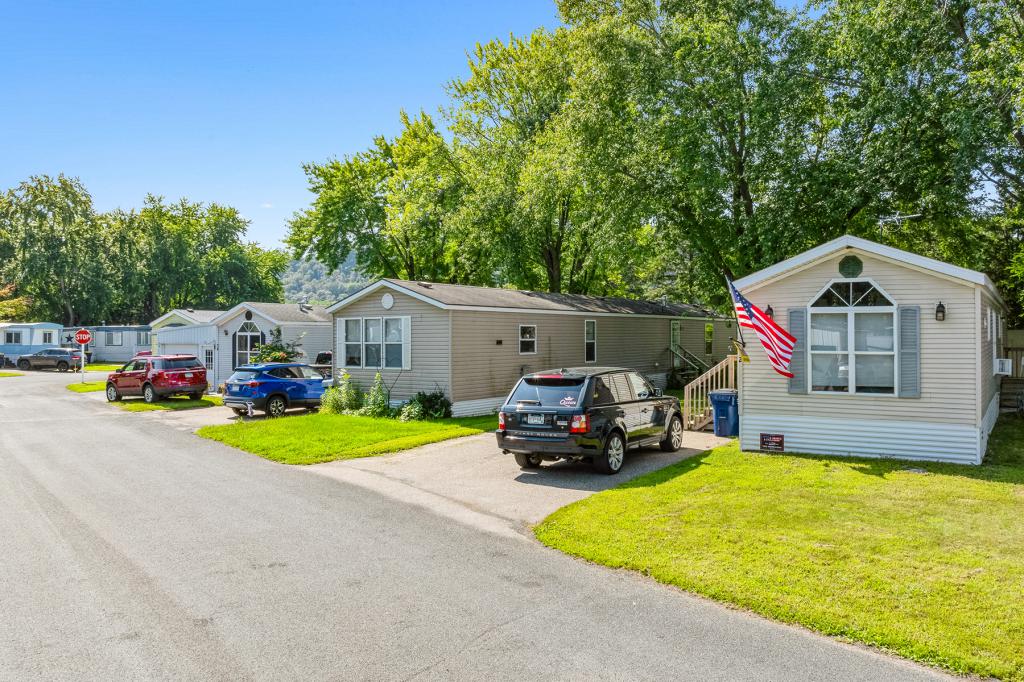 A photo of the Maplewood Home