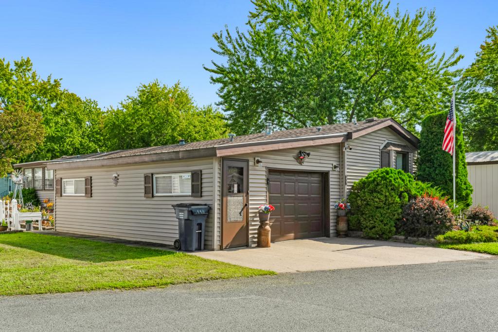 A photo of the Maplewood Home