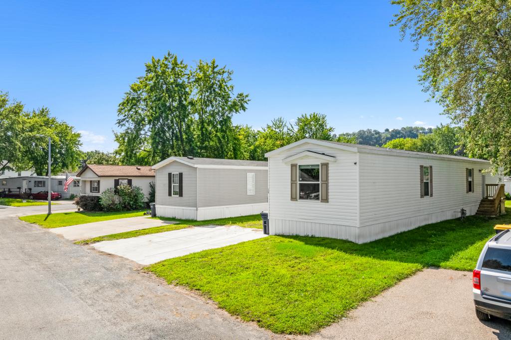 A photo of the Maplewood Home