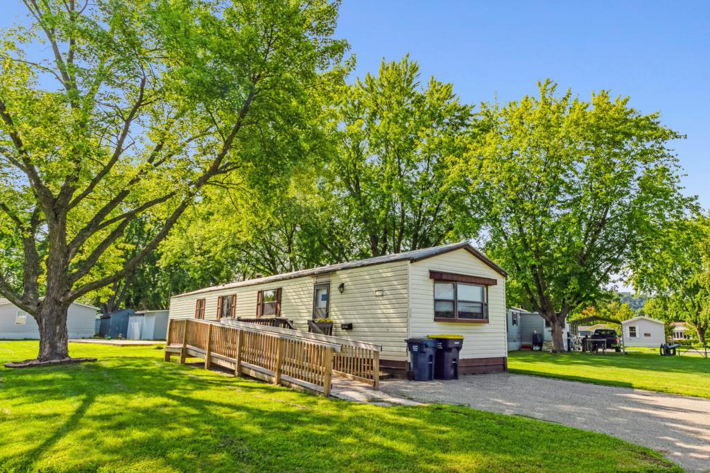 A photo of the Maplewood Home