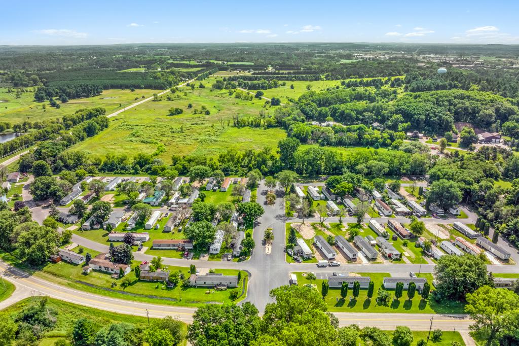 A photo of the Oak Manor Home