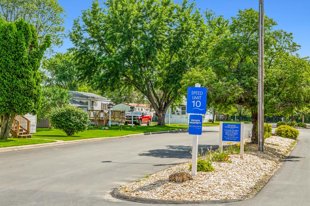 A photo of the Oak Manor Home