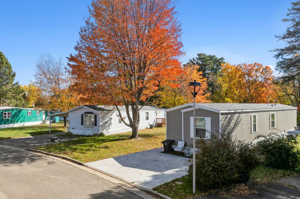 A photo of the River View Manor Home