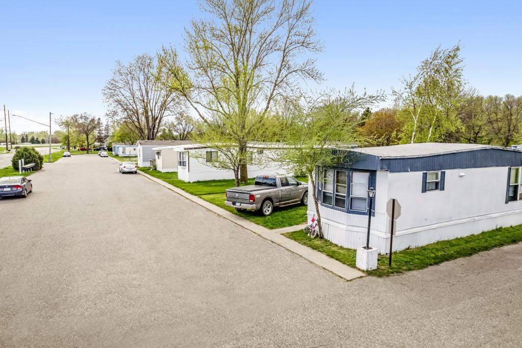 Mobile Home Park in Albany, MN Shamrock