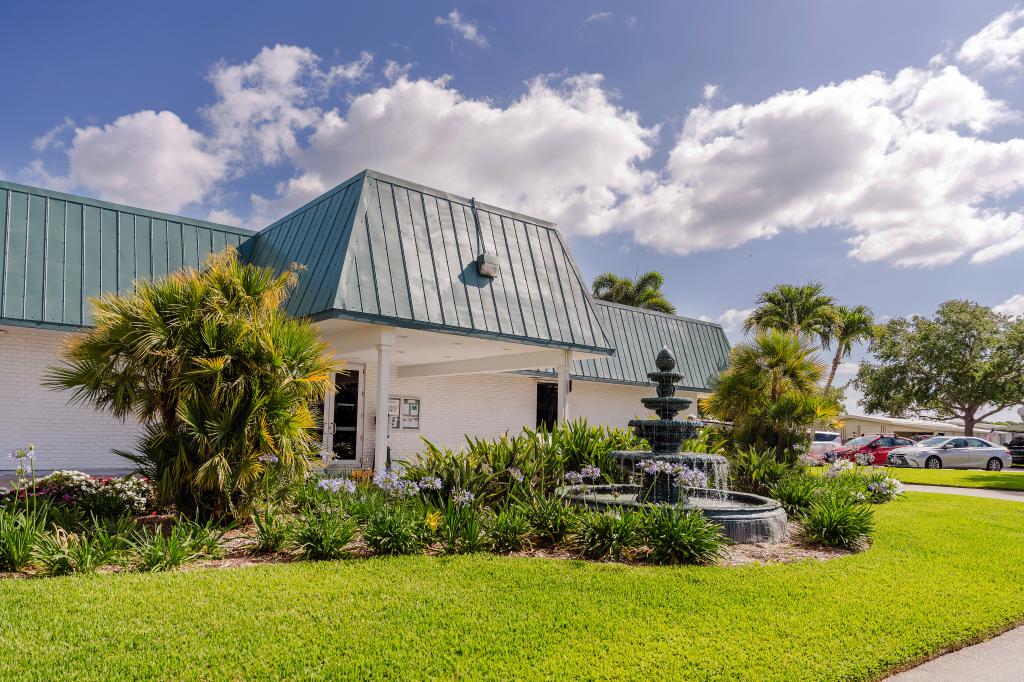 A photo of the Pinelake Village Home