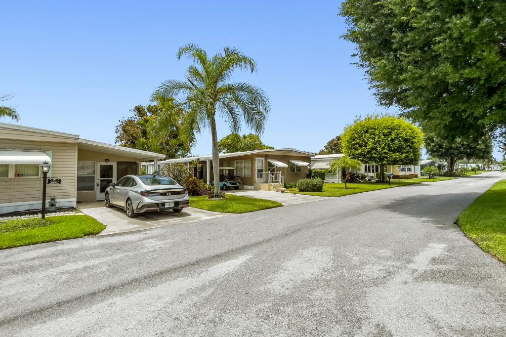 A photo of the Pinelake Village Home