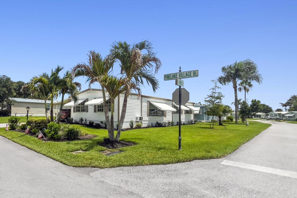 A photo of the Pinelake Village Home