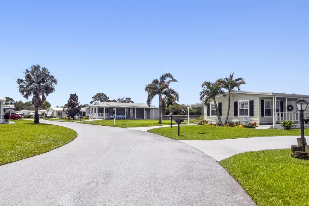 A photo of the Pinelake Village Home