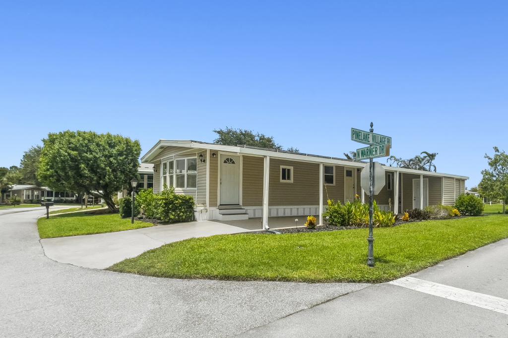 A photo of the Pinelake Village Home